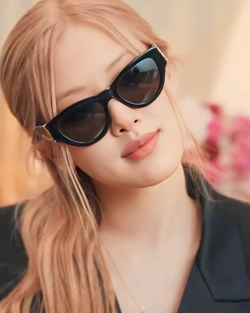 Kính mắt mèo