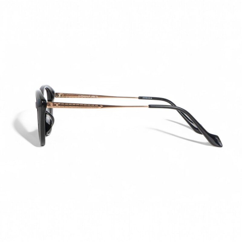Anessa M8241