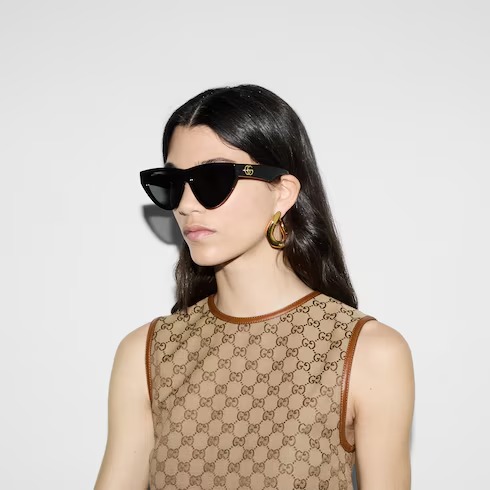 kính mắt mèo Gucci 2025